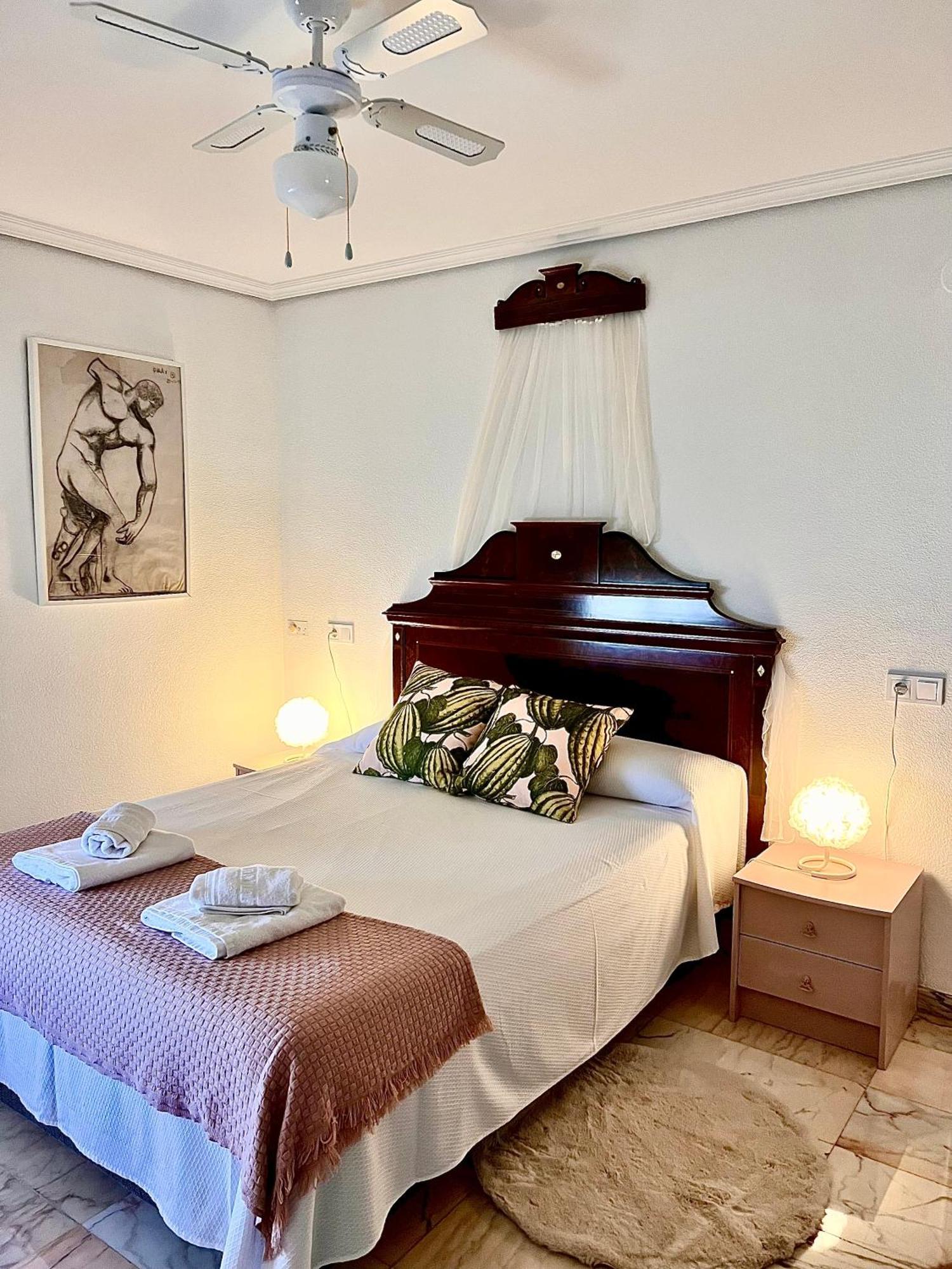Garay Apartments Бенидорм Екстериор снимка
