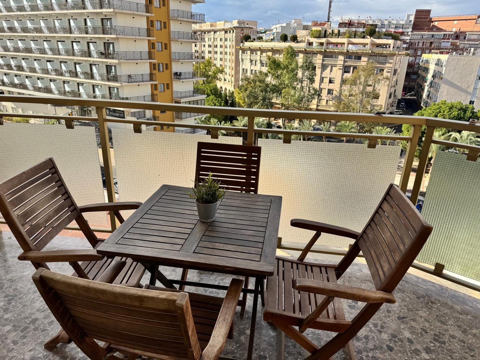 Garay Apartments Бенидорм Екстериор снимка